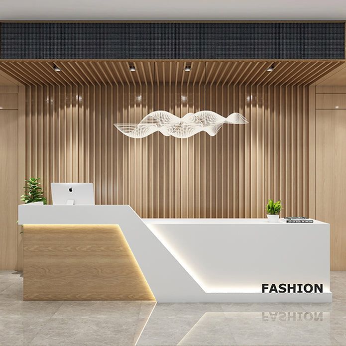 Modern Cafe Reception Design: A Stylish Blend of Materials and Inviting Atmosphere