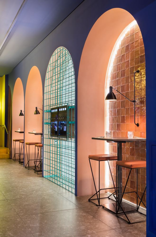 Contemporary Cafe Design: Vibrant Aesthetics with Bold Colors and Inviting Atmosphere