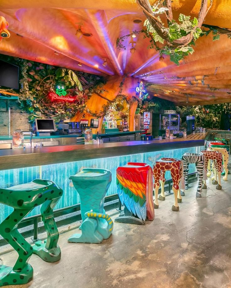 Vibrant Cafe Design Blends Whimsical Decor with Nature-Inspired Ambiance