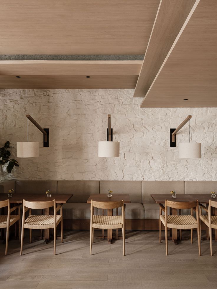 Cozy Cafe Design Blends Natural Materials for a Serene Atmosphere