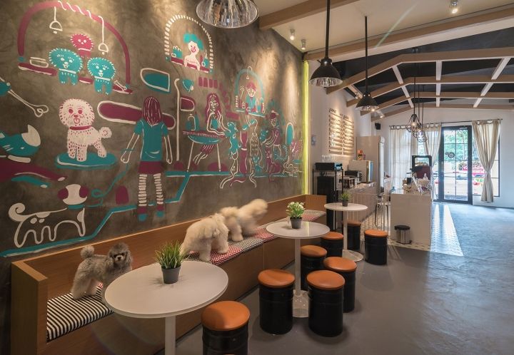 Vibrant Cafe Design Blends Whimsy and Modern Aesthetics for an Inviting Atmosphere