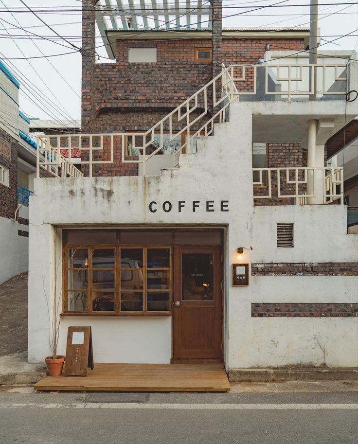 Charming Cafe Design Fuses Modern and Rustic Aesthetics with Inviting Features