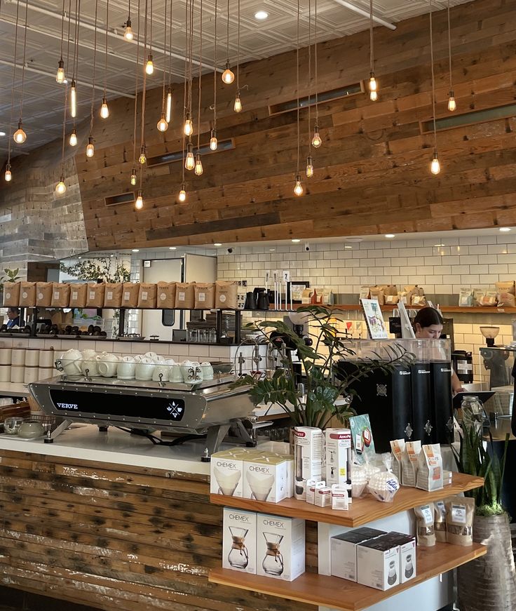 Cozy Cafe Design Blends Rustic and Modern Elements for a Relaxing Atmosphere