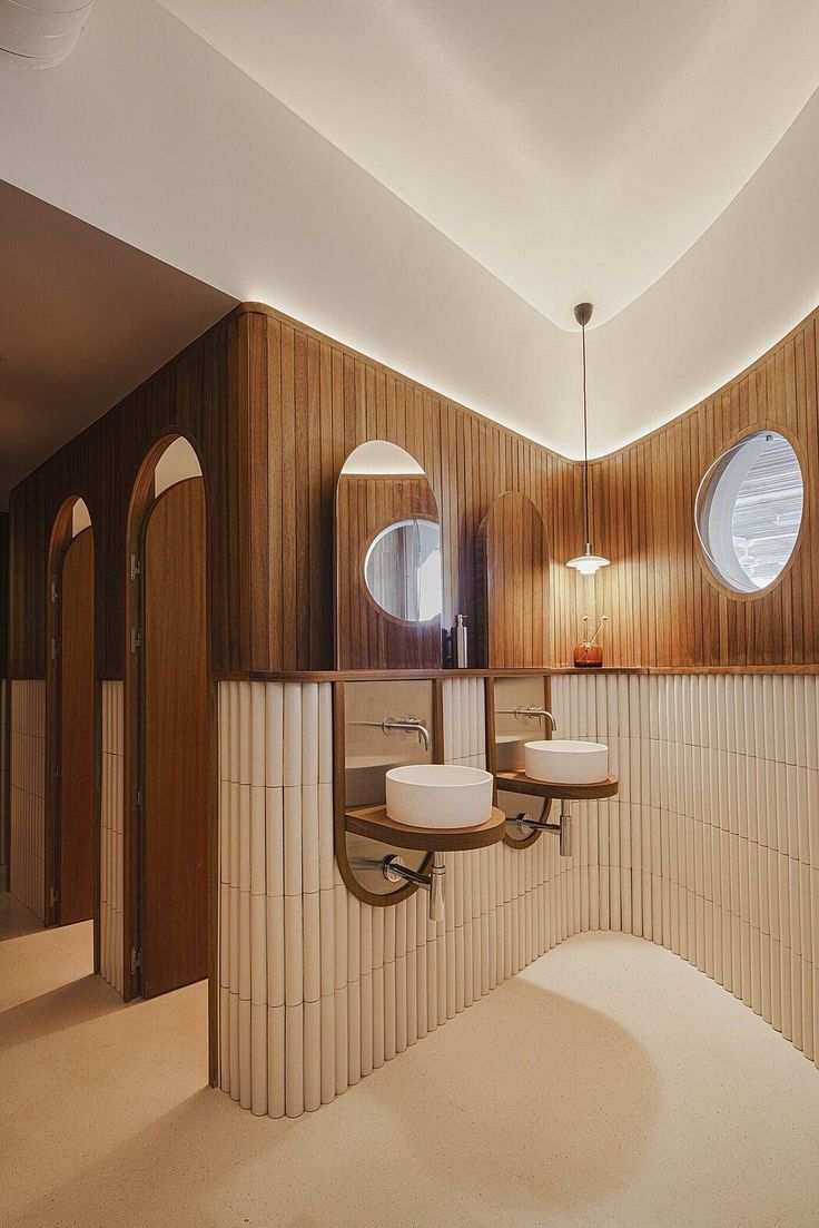 Contemporary Cafe Restroom Design: A Harmonious Blend of Natural Materials and Modern Aesthetics