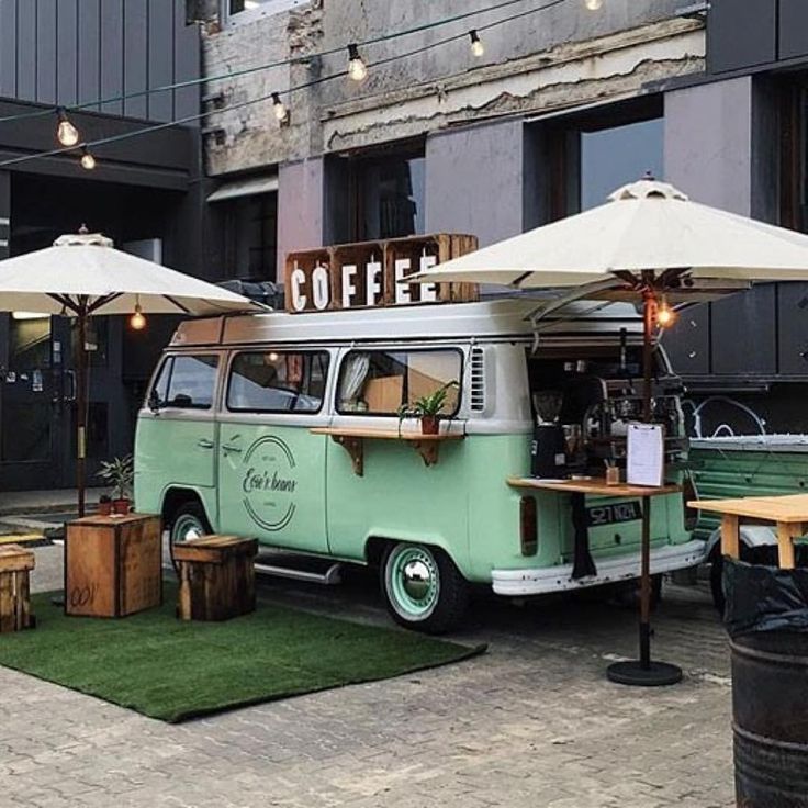 Charming Vintage Van Cafe Design Blends Retro Aesthetics with Cozy Outdoor Comfort