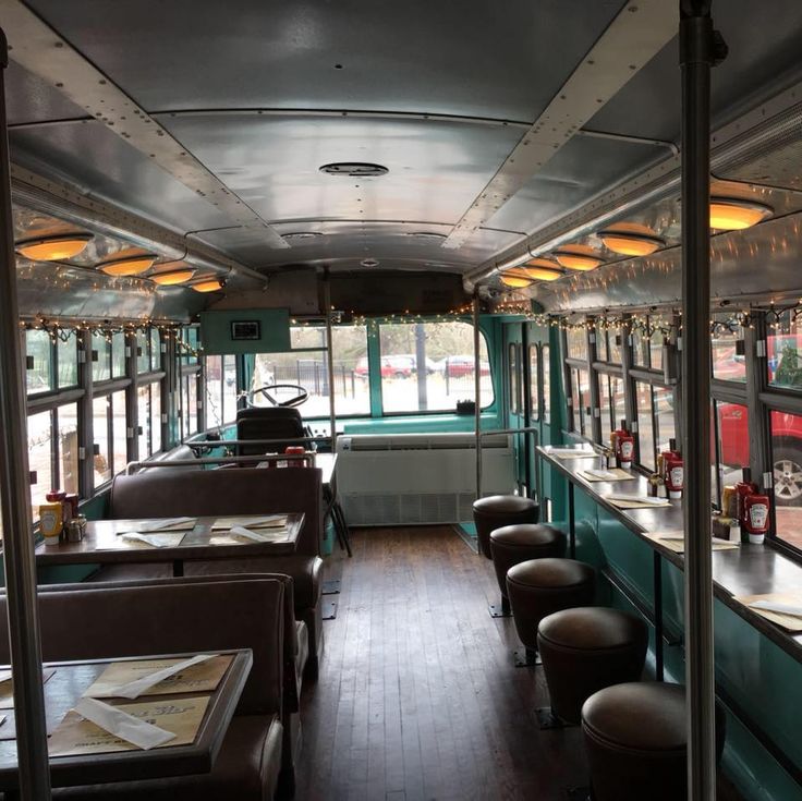 Revamped Vintage Bus Cafe: A Cozy Dining Experience Blending Nostalgia and Modern Charm