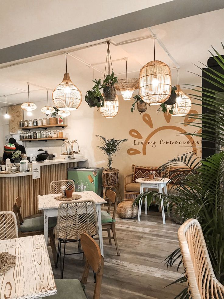 Cozy Cafe Blends Natural Elements and Inviting Design for Perfect Relaxation