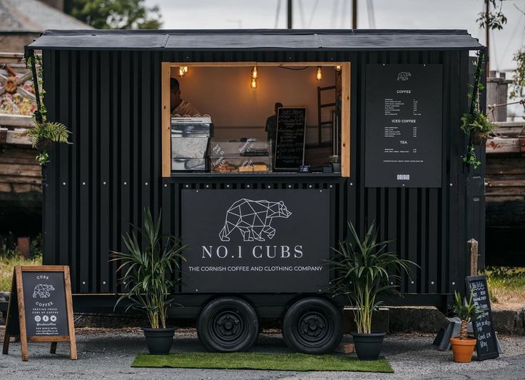 Trendy Coffee Trailer Design Fuses Modern Aesthetics with Natural Elements